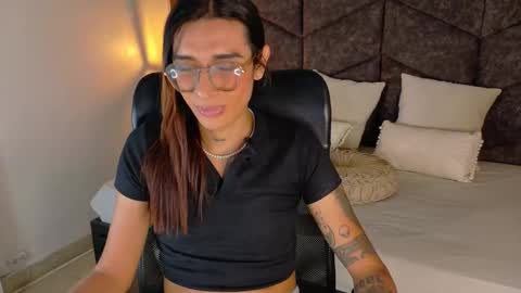 Snapshot of lauraagomezz__ chatting on September 17, 7:39 pm lauraagomezz__ online show from September 17, 7:39 pm