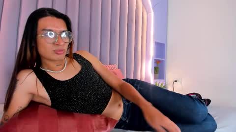 lauraagomezz__ online show from October 7, 7:43 pm