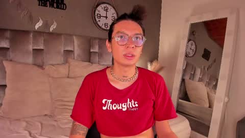 Snapshot of lauraagomezz__ chatting on February 18, 12:37 am lauraagomezz__ online show from February 18, 12:37 am