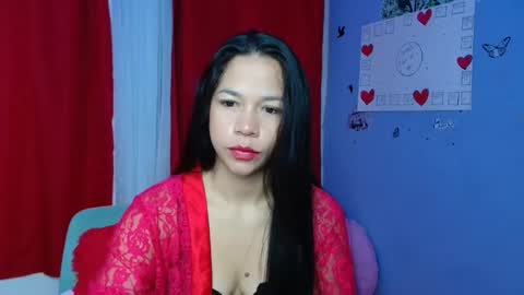 lauracb          online show from February 23, 9:33 am