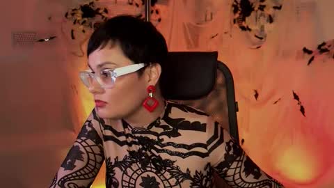 lauradavidsons online show from October 26, 6:29 pm