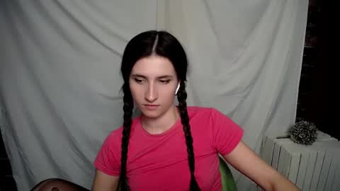 Laura online show from February 11, 12:36 pm