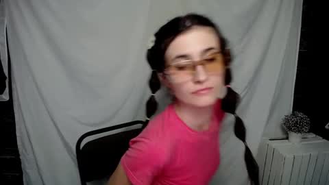 Laura online show from February 2, 11:07 am