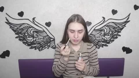 LauraHlot online show from October 6, 5:31 pm