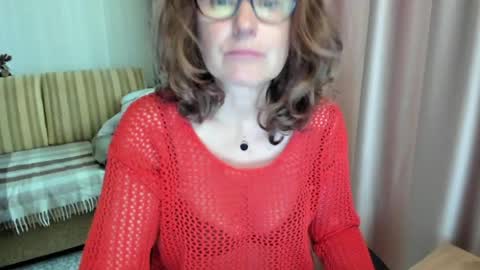 Lauraoven1 online show from June 8, 12:17 pm