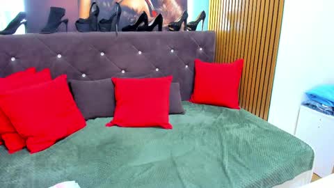 Laura online show from March 1, 6:28 am