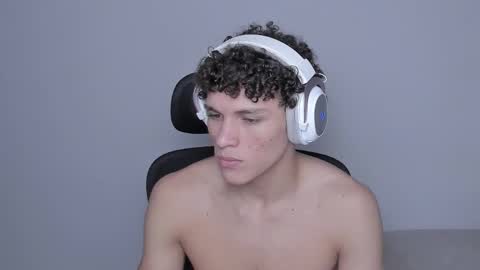 Laureent online show from October 6, 3:02 am