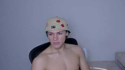 Laureent online show from December 15, 6:15 pm