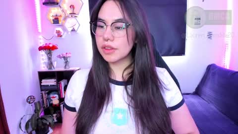 Snapshot of lauren_afrodita chatting on February 2, 2:45 pm Im Lauren independent model online show from February 2, 2:45 pm