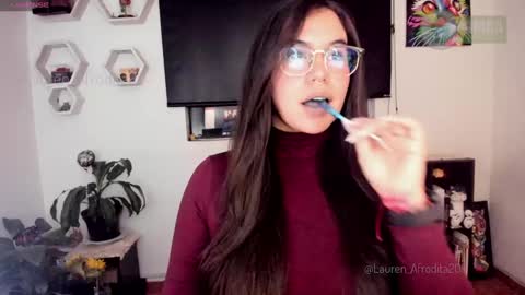 Snapshot of lauren_afrodita chatting on September 20, 12:24 am Im Lauren independent model online show from September 20, 12:24 am
