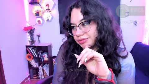 Snapshot of lauren_afrodita chatting on December 15, 11:20 pm Im Lauren independent model online show from December 15, 11:20 pm