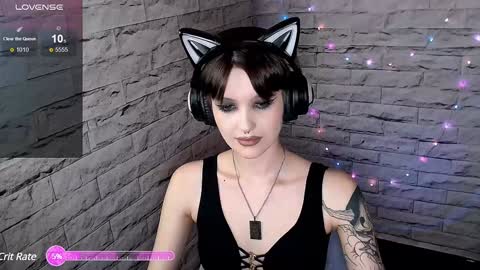 Eva online show from January 8, 5:15 pm