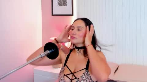 lauren_stone_ online show from December 18, 7:31 pm