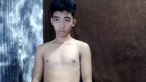 laurence_cuttieguyhere online show from May 5, 8:09 am