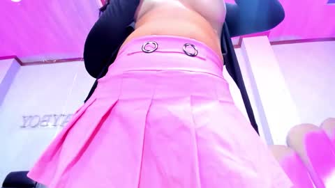 Lauren Hu online show from October 12, 5:33 am