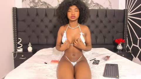 Lauren  online show from April 18, 7:18 pm