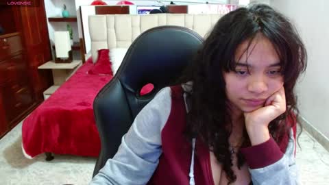 laurent online show from March 4, 6:04 am