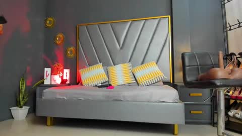 LAUREN My schedule 1400 - 2200 GMT -5 online show from March 1, 11:04 pm