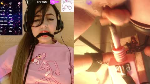 lauriss_ online show from December 5, 2:15 am