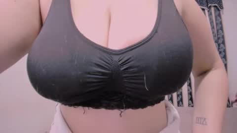 Lauu G online show from November 20, 10:14 am