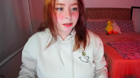 laylaah online show from January 24, 3:00 am