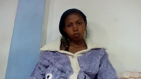 layah157855 online show from July 14, 10:54 am