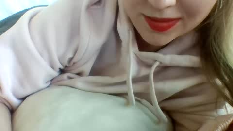 layannalea online show from January 15, 10:35 pm