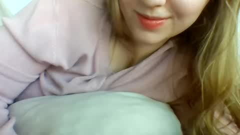 layannalea online show from January 21, 10:51 pm