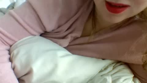 layannalea online show from January 10, 11:29 pm