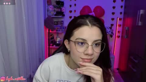 Layla online show from February 23, 10:34 pm