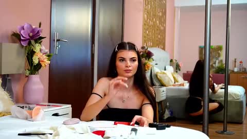 LaylaaDiamond online show from October 22, 6:49 am