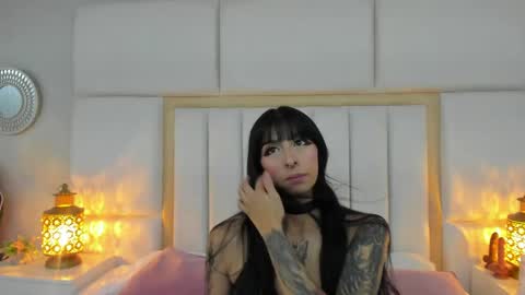 Lau online show from April 11, 7:29 pm