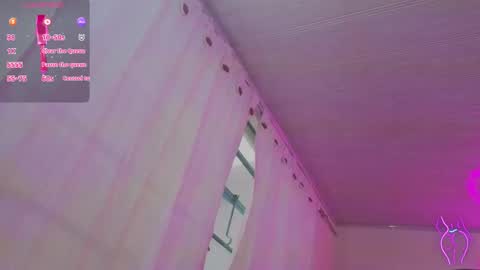laylafoxy_tay online show from February 6, 11:57 am