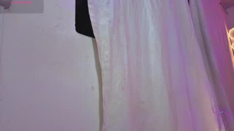 laylafoxy_tay online show from November 24, 3:27 am