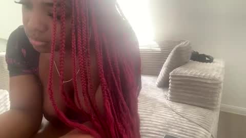 Snapshot of laylasimone97 chatting on September 15, 4:41 pm Sexy SImone online show from September 15, 4:41 pm