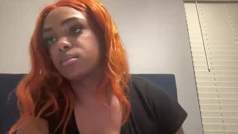 Snapshot of laylasimone97 chatting on February 24, 3:44 am Sexy SImone online show from February 24, 3:44 am