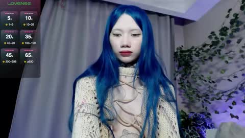 Snapshot of le_chan chatting on January 30, 1:20 pm felixe online show from January 30, 1:20 pm