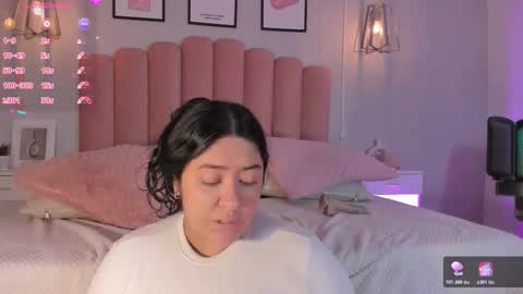 Leah online show from January 17, 5:55 pm