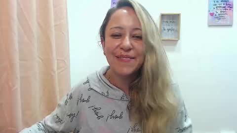 leah_susman online show from December 5, 1:53 am