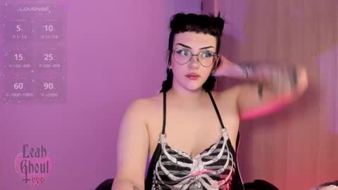  Leah   Independent Model  OF leahghoul666  online show from February 25, 2:58 am