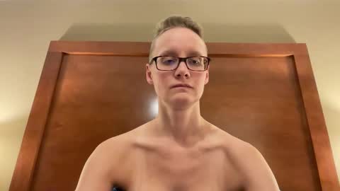 Lee online show from January 14, 10:12 pm