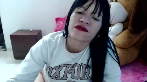 Leandra online show from February 18, 6:19 pm