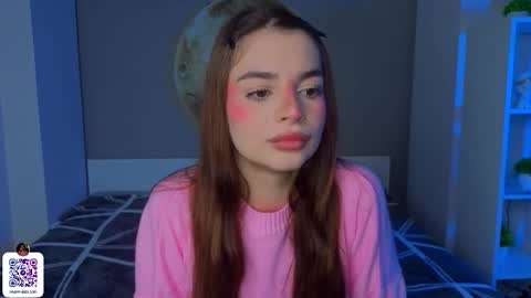 Sophie online show from March 11, 7:28 pm