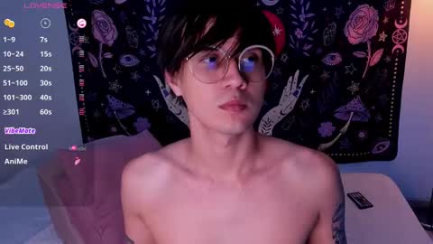 Snapshot of leaneseb chatting on February 15, 6:33 pm leaneseb online show from February 15, 6:33 pm