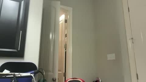 leanneluxecouple online show from November 17, 11:35 am