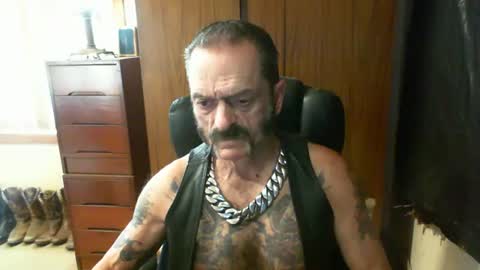 Snapshot of leathergreaser chatting on February 16, 7:26 am leathergreaser online show from February 16, 7:26 am