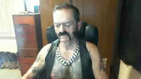 Snapshot of leathergreaser chatting on February 26, 12:52 am leathergreaser online show from February 26, 12:52 am