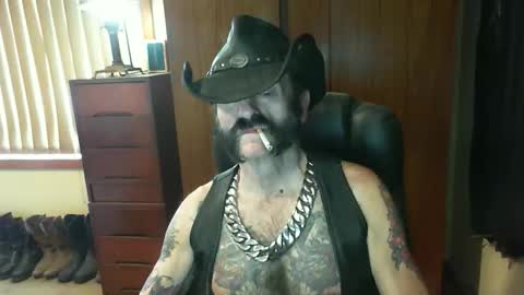 leathergreaser online show from September 27, 12:08 am