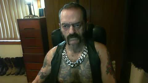 Snapshot of leathergreaser chatting on March 11, 8:42 pm leathergreaser online show from March 11, 8:42 pm