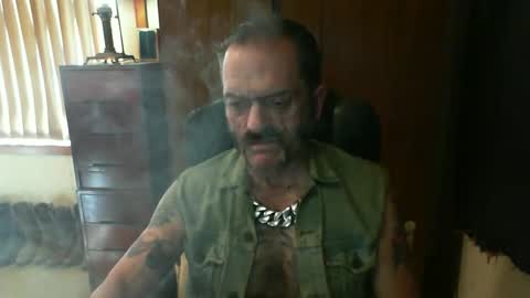 Snapshot of leathergreaser chatting on February 24, 5:33 am leathergreaser online show from February 24, 5:33 am